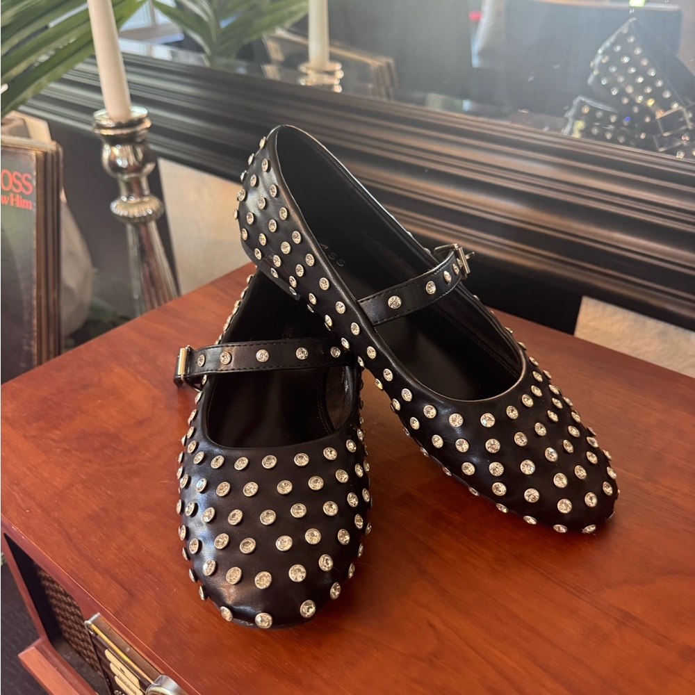 Black Studded Women’s flats